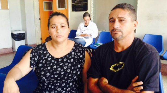 Rosileide Maria da Silva e Josenildo Nunes, pai de João Miguel, em Recife
