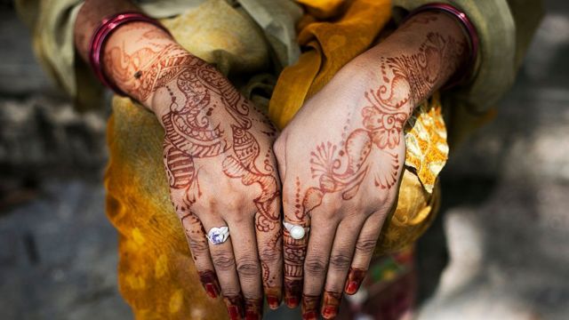 16 साल का दूल्हा, 70 साल की दुल्हन - BBC News हिंदी