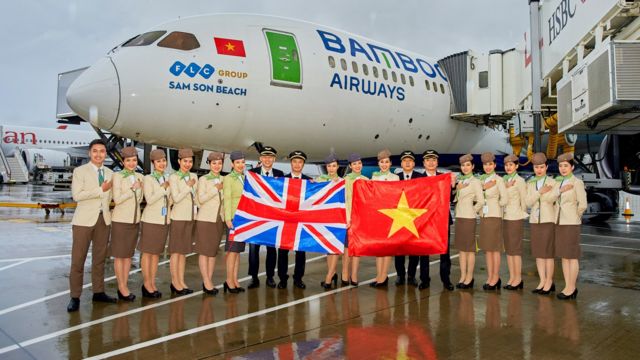 Máy bay của Bamboo Airways tại sân bay Heathrow