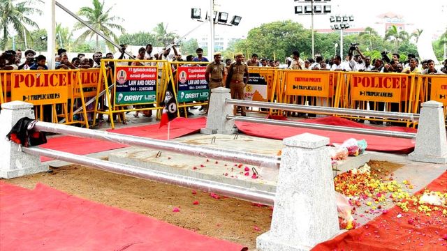 चेन्नई में जयललिता को यहां दफ़न किया गया