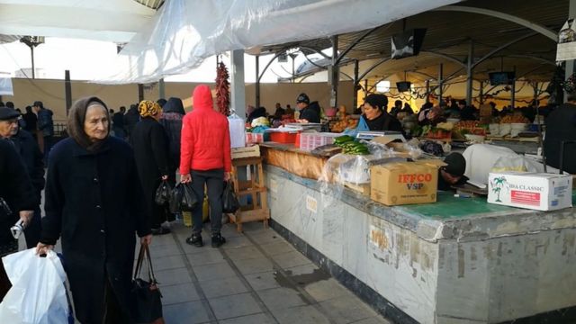 Ўзбекистонда прописка тизими соддалаштирилади - BBC News O'zbek