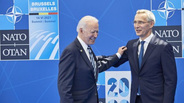 Líderes dos EUA e da OTAN Joe Biden e Jens Stoltenberg