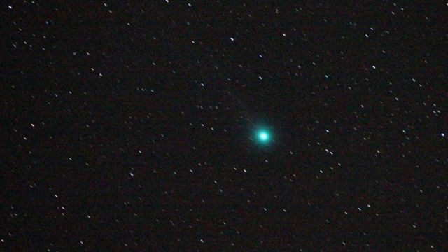Imagen del cometa Lovejoy en 2015 sobre los cielos de Bulgaria.