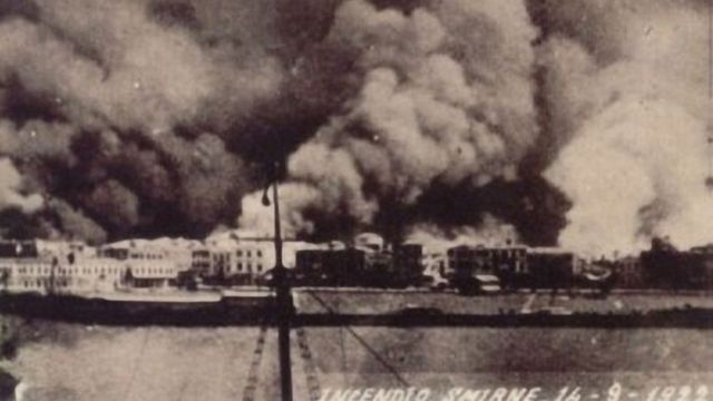 The city of Smyrna under fire on September 14, 1922.