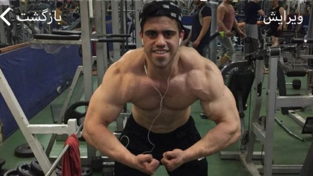Sahand Noor Mohammadzadeh ćwiczący na siłowni.