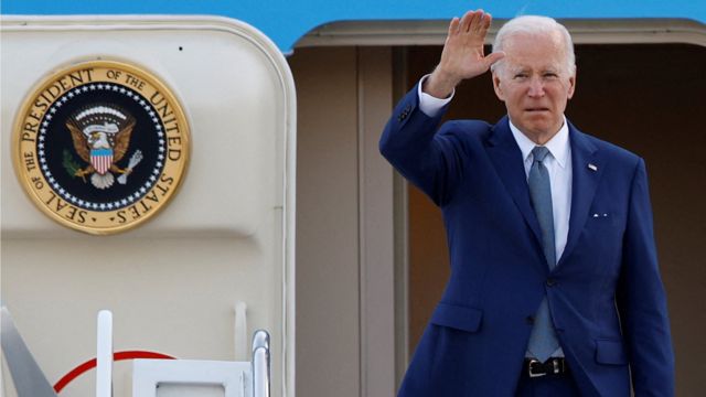 Lạm phát cao, uy tín thấp: Tổng thống Joe Biden gặp nhiều khó khăn - BBC  News Tiếng Việt