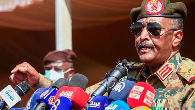 ستة أشهر على انقلاب السودان ومراقبون يرون أن كل وعود البرهان لم تتحقق