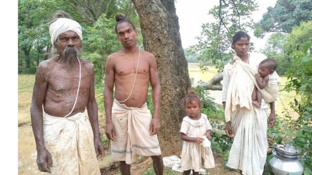 ஜகாய் ஆபா மற்றும் அவரது குடும்பத்தினர்