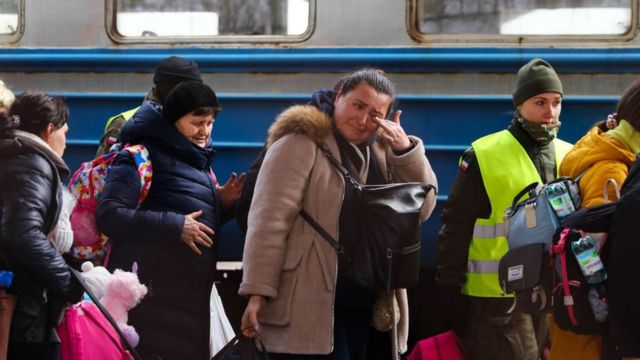 ukraynadan kaçan insanlar