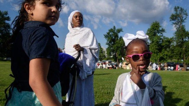 Beberapa Muslim merayakan Idul Fitri di Pittsburgh, Pennsylvania.