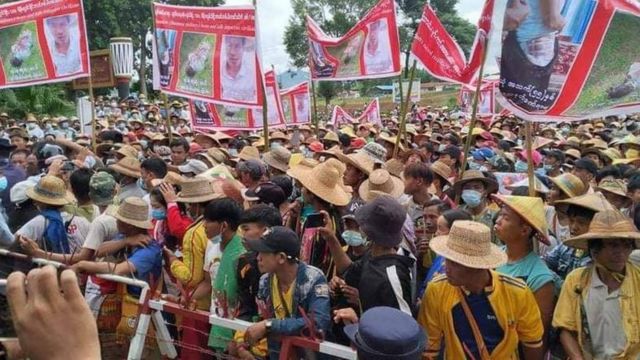 ခွင့်ပြုချက်မဲ့ဆန္ဒဖော်ထုတ်မှုနဲ့ ကူးစက်ရောဂါများ ကာကွယ် နှိမ်နင်းရေးဥပဒေတို့နဲ့ ဆန္ဒဖော်ထုတ်ပွဲ ဦးဆောင်သူသုံးဦးကို အရေးယူမယ်လို့ဆို