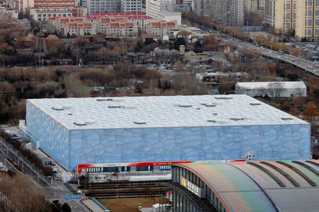 在此次冬奥会上,水立方将变身“冰立方”。