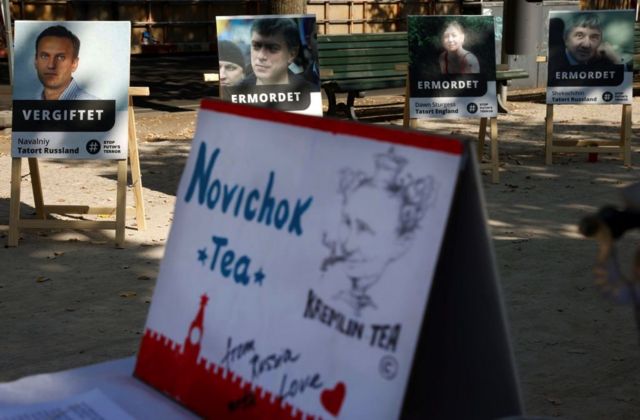 Акция в поддержку Алексея Навального и убитых российских политиков и журналистов