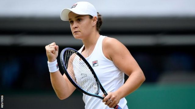 Wimbledon 2021: Ashleigh Barty reaches quarter-finals for first time - BBC  Sport