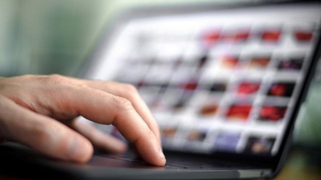 小児性犯罪のオンラインネットワークを捜査、3万人対象 ドイツ - BBC