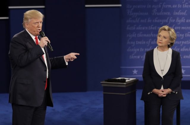 Trump y Hillary, en su segundo debate cara a cara.
