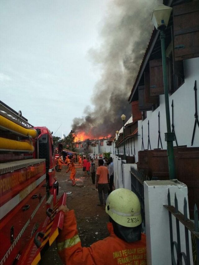 Museum Bahari Di Kawasan Kota Tua Jakarta Terbakar - BBC News Indonesia