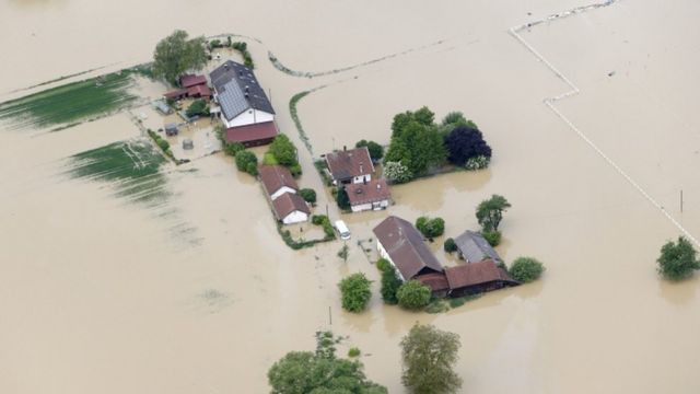 ドイツでは大雨で少なくとも9人の死者が出ている