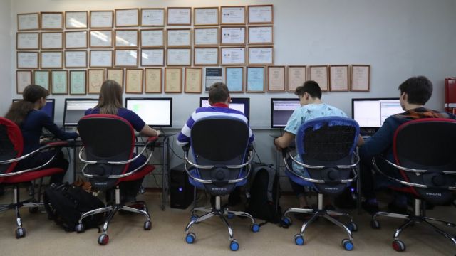 Урок информатики в школе
