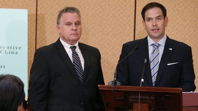 美国共和党联邦参议员卢比奥（右）与联邦众议员史密斯（左）（资料图片）