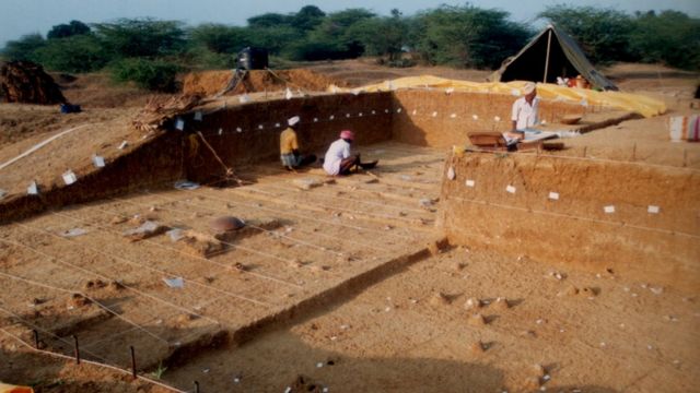 அதிரம்பாக்கம் தொல்லியல் மேடு