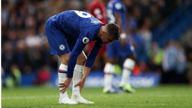Awọn agbabọọlu Chelsea ati Liverpool