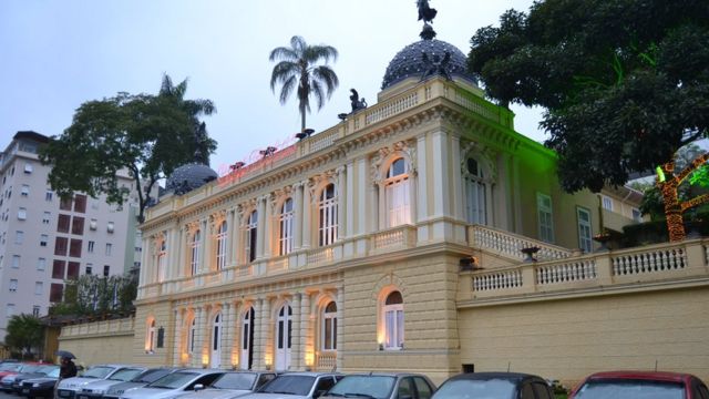 Palácio Amarelo construído pelo Barão de Guaraciaba e sede, hoje, da Câmara Municipal de Petrópolis