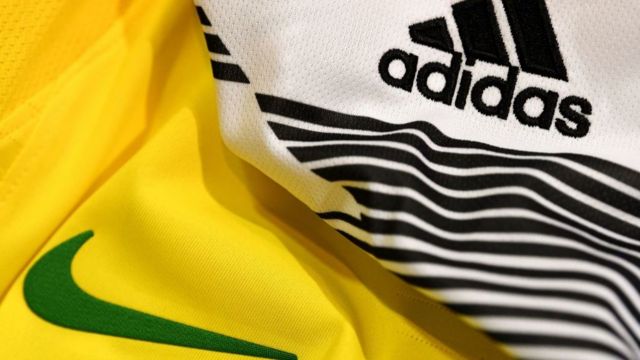 2018: por qué las salidas Messi Ronaldo también dolorosas derrotas para Adidas y Nike - BBC News Mundo