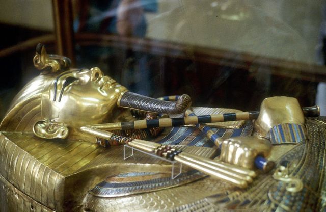 Третій, золотий саркофаг Тутанхамона, де зберігалася його мумія
