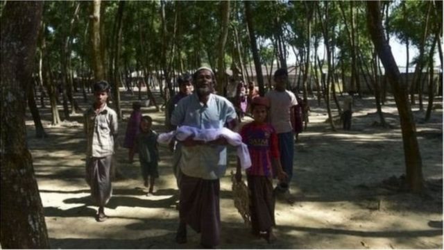 অত্যাচার নির্যাতনের শিকার রোহিঙ্গাদের অনেকে সেখান থেকে পালিয়ে আশ্রয় নিয়েছে বাংলাদেশে