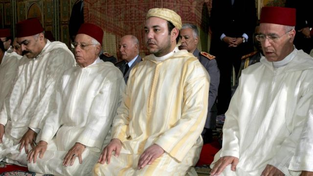ملك المغرب يؤدي صلاة الجمعة في أبريل/نيسان 2007