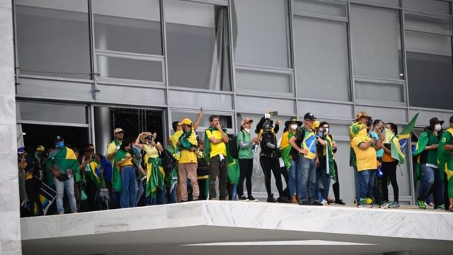 Invasores del palacio en Brasilia