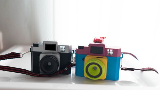 la y limitada cámara china de 80 que inspiró Instagram - BBC News Mundo