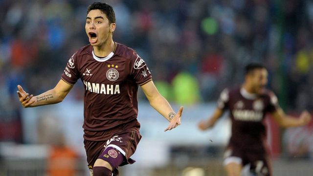 Como El Paraguayo Miguel Almiron Se Convirtio En El Principal Fichaje Del Futbol Ingles Al Superar Un Record De Michael Owen Bbc News Mundo