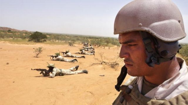Séance d'entraînement des soldats américains et nigériens, à Samara (Niger), en 2004