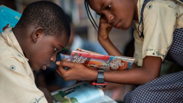 Children dey study for school Nigeria