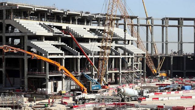 卡塔尔世界杯场馆的一个建筑工地(photo:BBC)