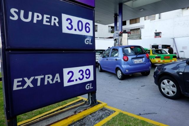 Por qué se incrementa el precio de la gasolina súper en Ecuador