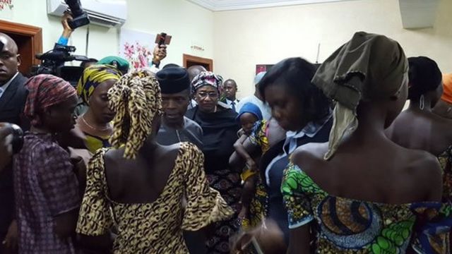 Da farko dai an kai 'yan matan Kaduna domin duba lafiyarsu