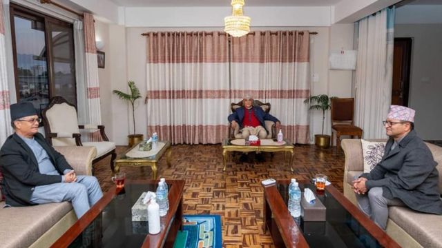 संवैधानिक परिषद् बैठक