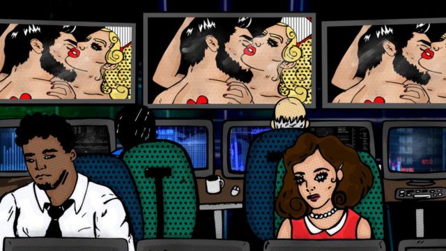 Ilustração mostra pessoas trabalhando em mesa de operações financeiras com filme pornô nas telas ao fundo