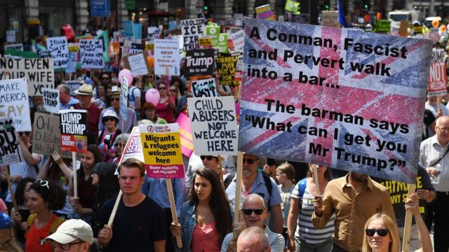 جانب من المظاهرات ضد ترامب في لندن