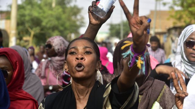 أزمة السودان توصل إلى اتفاق لتقاسم السلطة مع المعارضة Bbc News عربي