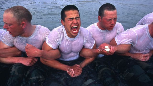 Cómo es la "semana del infierno" que deben pasar los aspirantes a Navy SEAL  en Estados Unidos - BBC News Mundo