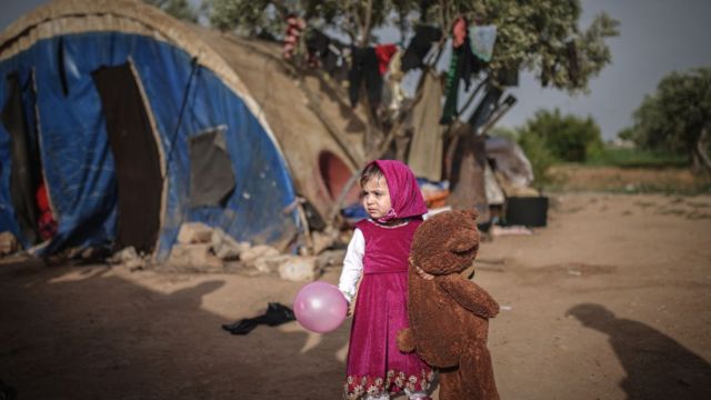 مخيم مورين في محافظة إدلب خلال عيد الفطر في إدلب، سوريا في 4 أيار 2022.