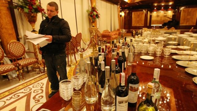 Майно Віктора Януковича у Межигір'ї Генпрокуратура оцінила у суму близько 10 млрд гривень. Колекція алкоголю - дуже незначна частина цього майна.