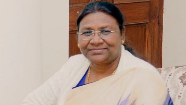 Draupadi Murmu: క్లర్క్‌ నుంచి రాష్ట్రపతి పదవికి అభ్యర్ధి వరకు.. గిరిజన నేత ప్రస్థానం - BBC News తెలుగు
