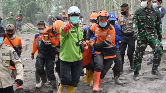 Gunung Semeru Erupsi: Muncul Korban Jiwa Karena 'tidak Ada' Sistem ...