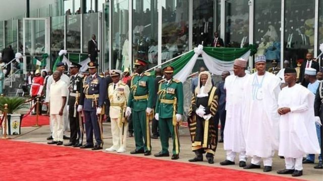 may-29-2019-in-nigeria-odd-tins-wey-happun-on-inauguration-day-bbc