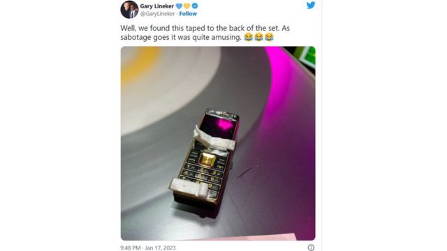 Gary Lineker posted a photo of a mobile phone, and three laughing emojis alongside the words: 